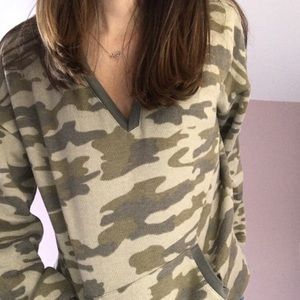 Camouflage long sleeved hoodie